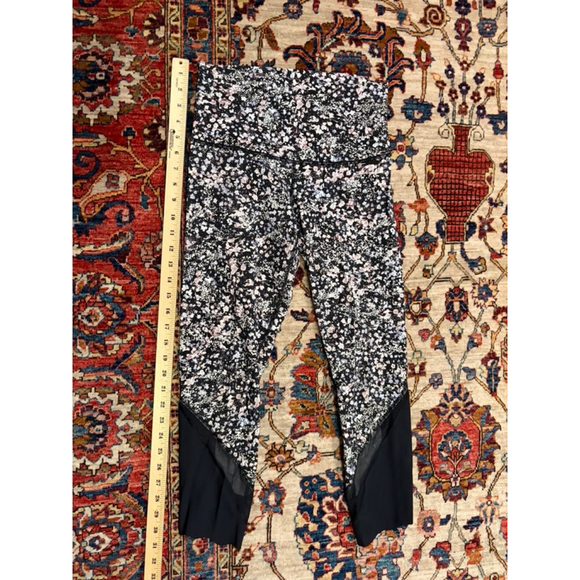 Lululemon Wunder Under Crop II 6 Floral Spritz Roll Down Scallop Luxtreme - Picture 2 of 7